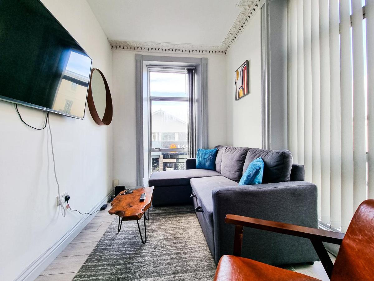 Newly Refurbished Flat In Central Cheltenham With Parking Kültér fotó